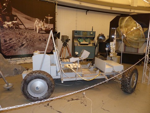 Sogar das Modell eines Mondautos konnte besichtigt werden.  Ullrich Jung
