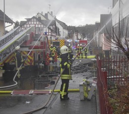 2017-01-12 Feueralarm - Wohnhausbrand in Niederbrechen